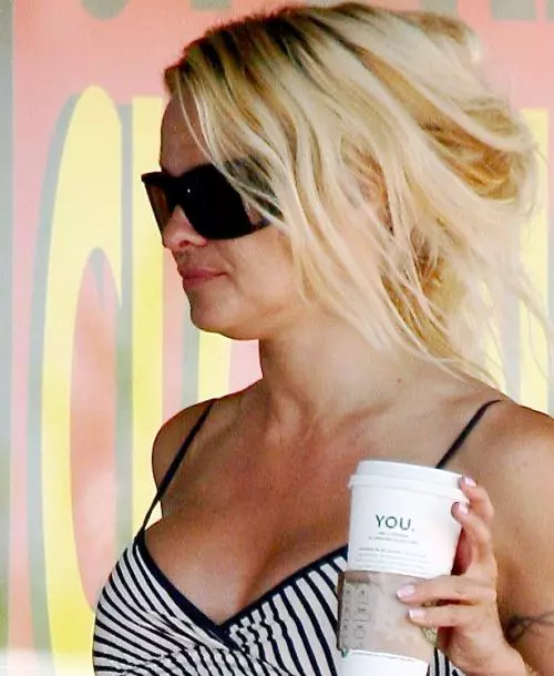 gusa_pamela_anderson.jpg