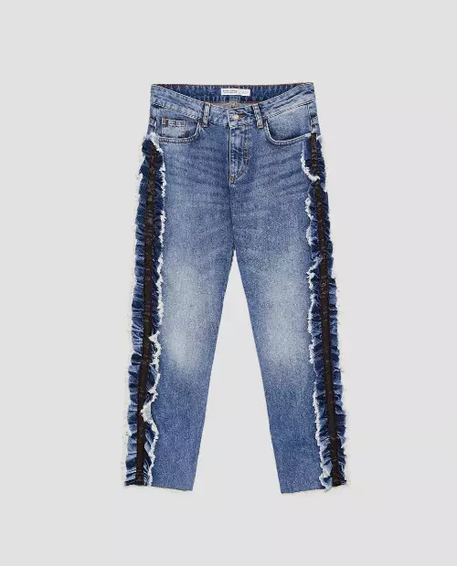 Blugi cu volanase, 59.90 lei, Zara