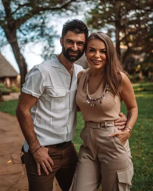 JOJO SI PAUL IPATE RELATIE