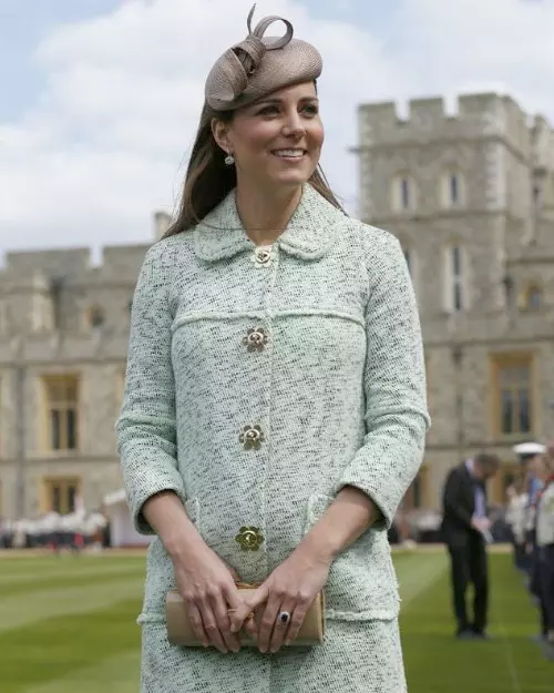 Kate Middleton și stilul său maternity: cele mai stylish ținute