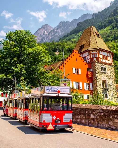 LIECHTENSTEIN (69.000 de vizitatori)