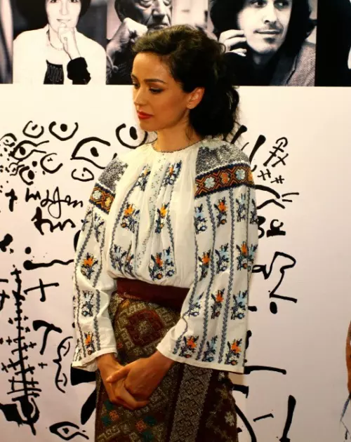 Olivia Steer la lansarea cartii Dulciuri de poveste