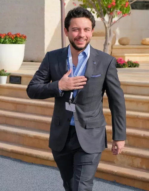 Prințul Moștenitor Hussein bin Abdullah, Iordania - 25 de ani