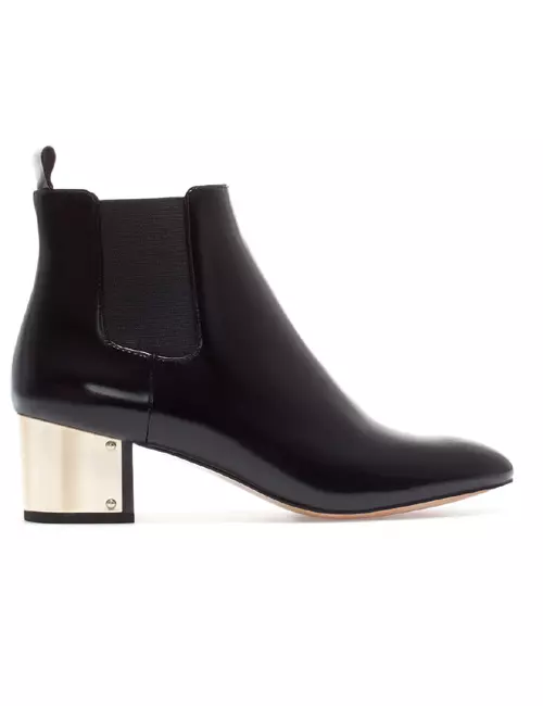 Ghete din piele ecologica, cu benzi elastice, Zara, 279 lei
