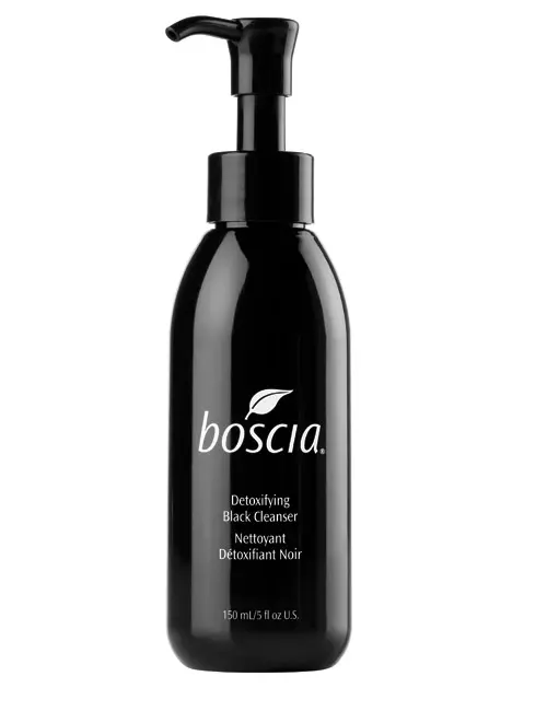 Gel de curățare Detoxifying Black Charcoal Cleanser, Boscia, 132 lei, exclusiv în magazinele Sephora