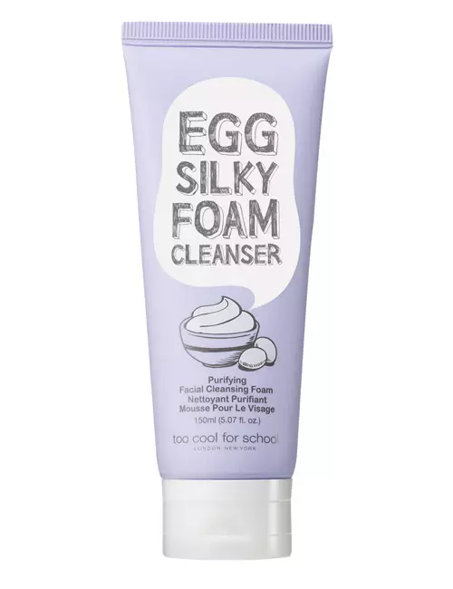 Spumă demachiantă Egg Silky Foam Cleanser, Too Cool For School, 75 lei, exclusiv în magazinele Sephora