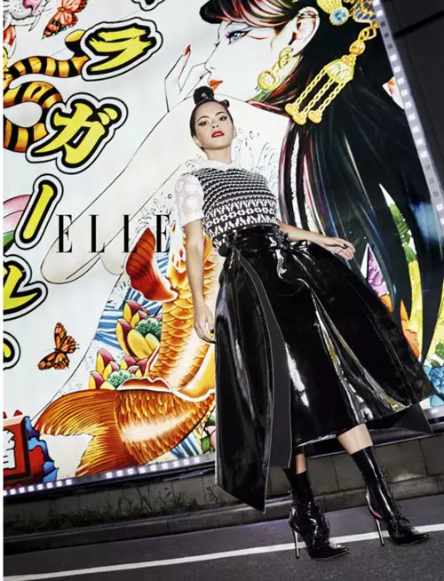 Inna, fotografiata de John Perez in Tokyo, 2015