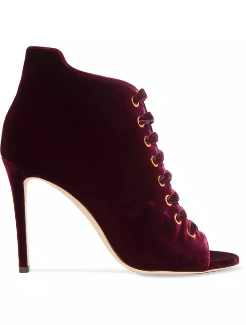 Ghete din catifea, Jimmy Choo, 4.000 lei