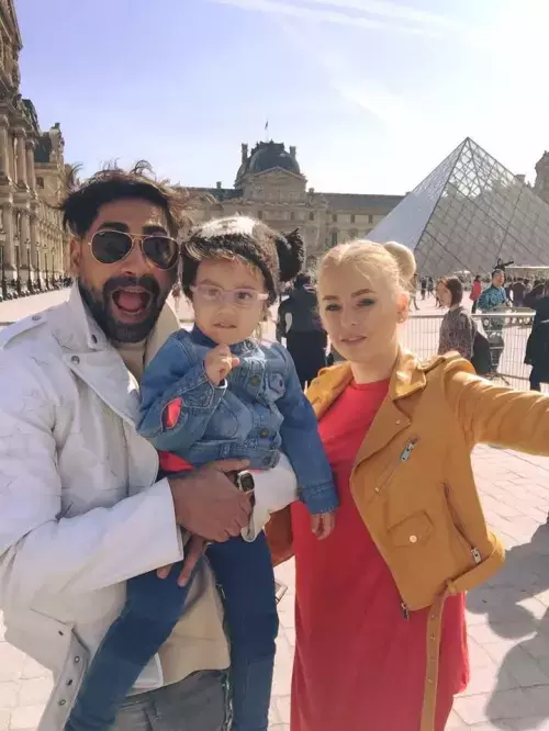 Connect-R-Misha-si-Maya