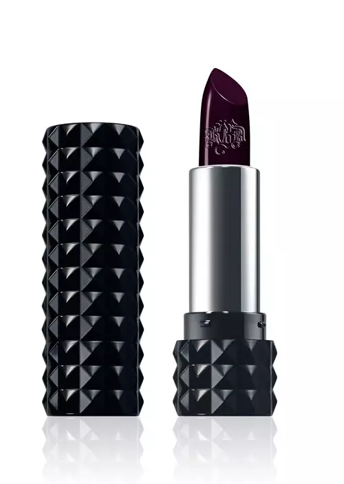 Ruj Studded Kiss, in nuanta Homegirl, Kat Von D, 89 lei, www.sephora.ro