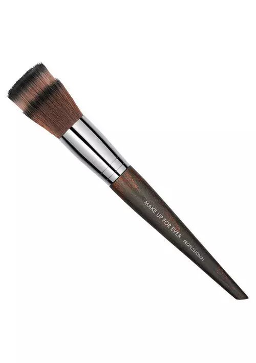 Pensula multi-functionala pentru aplicarea pudrei, Blending Powder Brush, 219 lei, exclusiv in magazinele Sephora