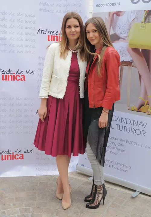Raluca Hagiu (Unica) si Adela Popescu