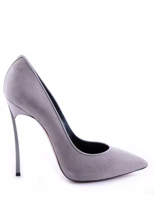Pantofi Blade din piele intoarsa, Casadei, 2.550 lei, in magazinul Distinto