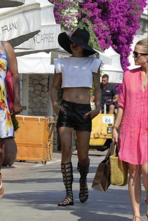 sandale-gladiator-naya-rivera.JPG
