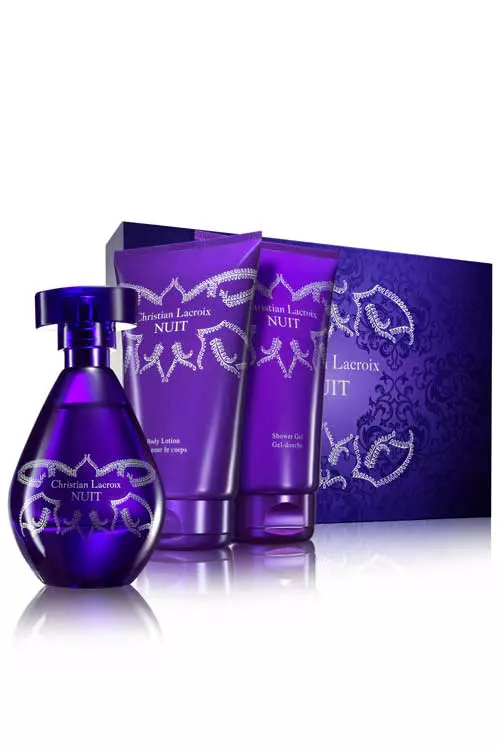 Set Christian Lacroix Nuit, Avon, 99 lei. Contine lotiune de corp, gel de dus si apa de parfum (50 ml).