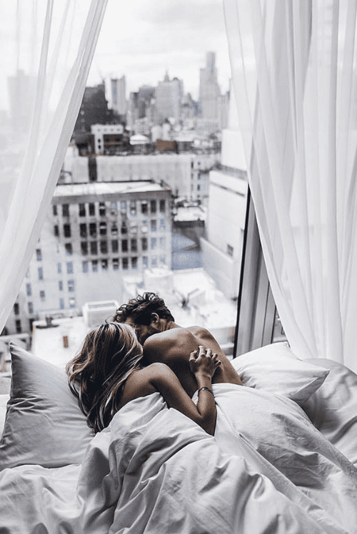 10 idei pentru ca pozele tale de cuplu din vacanta sa fie cu adevarat memorabile