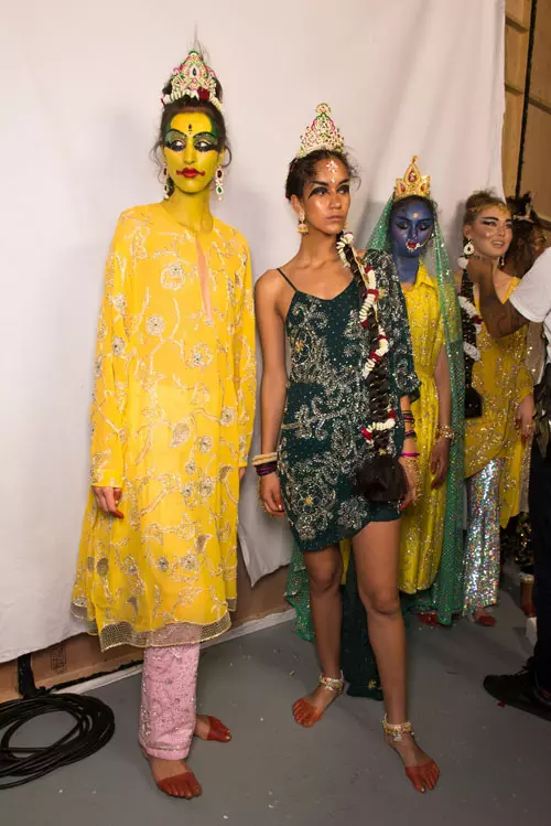 Ashish colectia primavara-vara 2017 backstage (21)