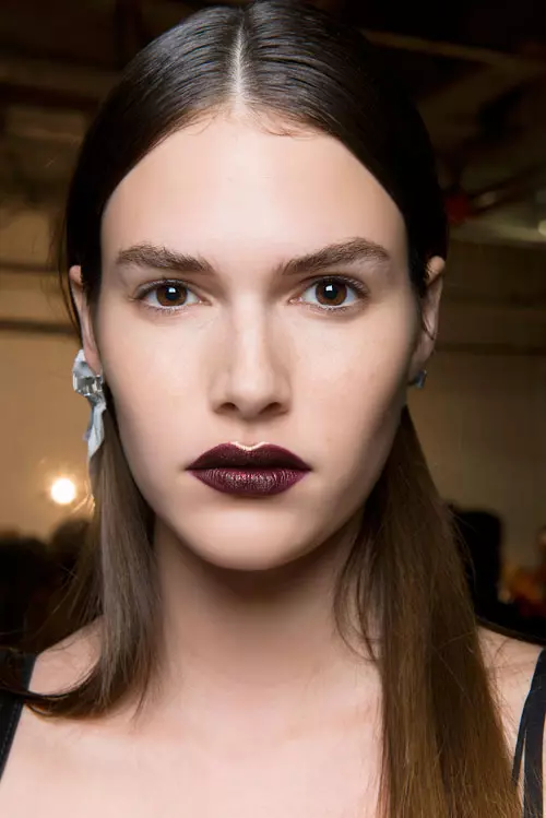 Dark lips