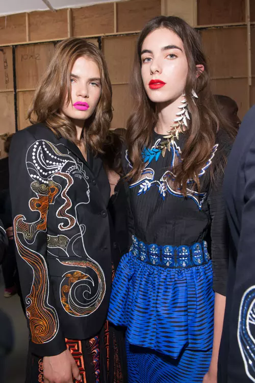 Mary Katrantzou colectia primavara-vara 2017 backstage (17)