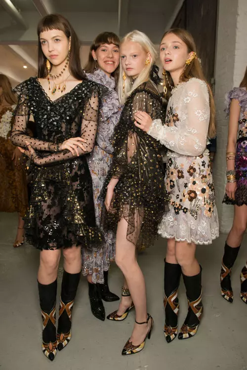 Rodarte colectia primavara-vara 2017 backstage (26)