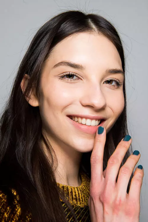 3.1 Phillip Lim colectia toamna-iarna 2017-2018 backstage (1)