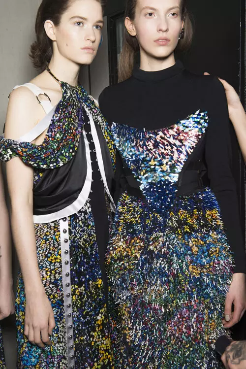 Mary Katrantzou colecția toamnă-iarnă 2018-2019 backstage (4)