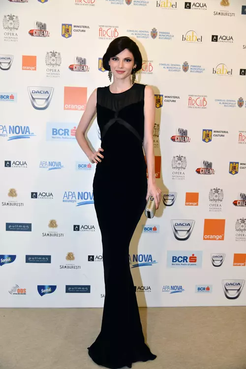 Anca Rusu (rochie PNK)