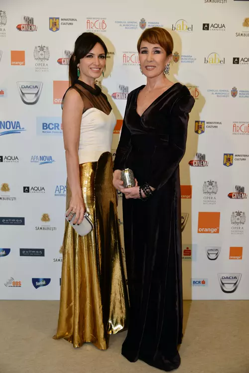 Maria Marinescu si Ioana Pavelescu  