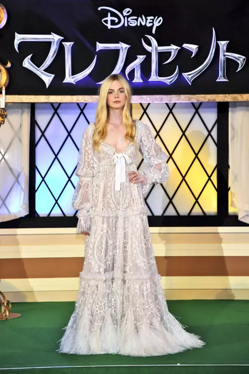 Elle_Fanning_01.jpg