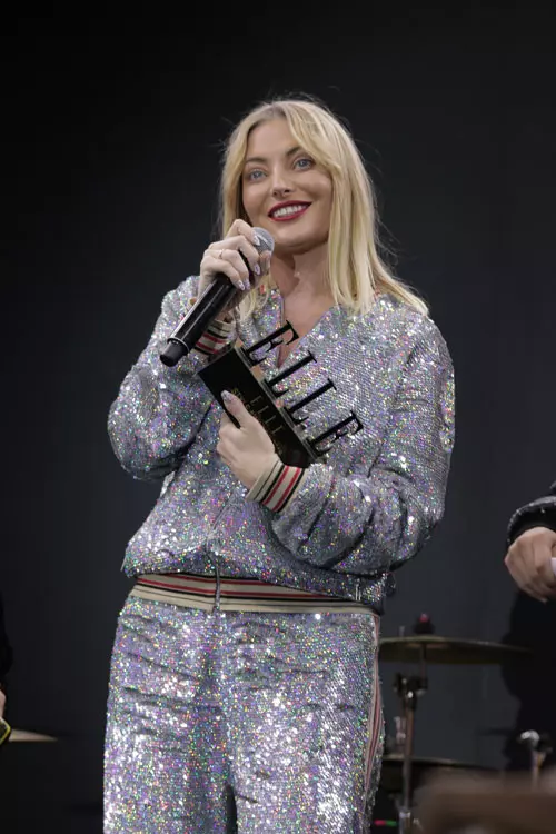 Cum s-au îmbrăcat vedetele la Elle Style Awards (16)