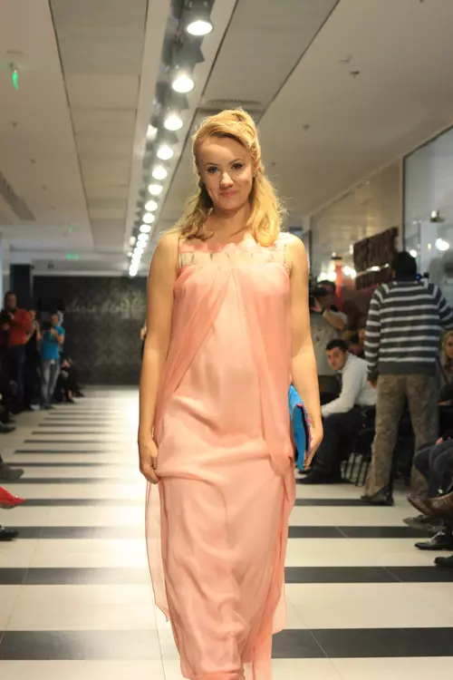 Cocor a lansat colectiile primavara-vara 2011 ale designerilor romani