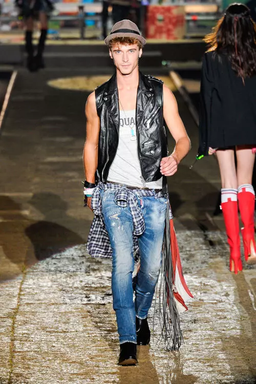 Dsquared2
