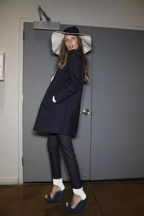 DKNY