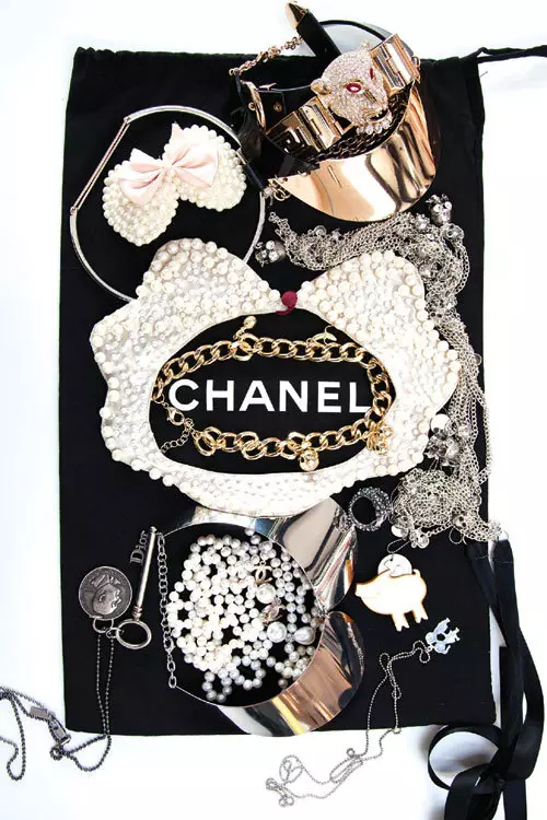  “Bijuteriile pretioase nu mi-au „invadat” inca dulapul!”