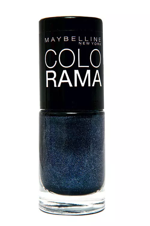 Gama Colorama Denim, Maybelline New York, iti completeaza tinuta cu o nuanta superactuala pentru o manichiura de impact; 8 lei.