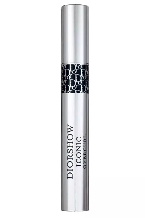 Mascara Diorshow Iconique Overcurl de la Dior iti curbeaza si iti defineste genele datorita raportului ideal dintre formula si periuta; 158 lei.
