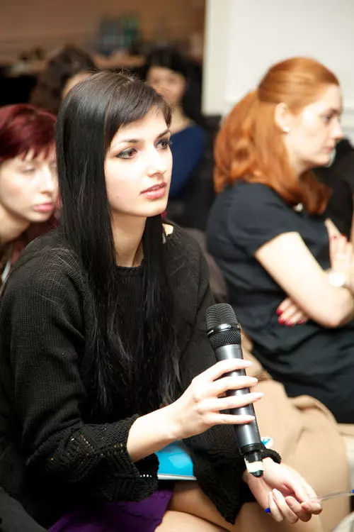 O noua editie Elle Beauty Club, in colaborare cu La Roche Posay