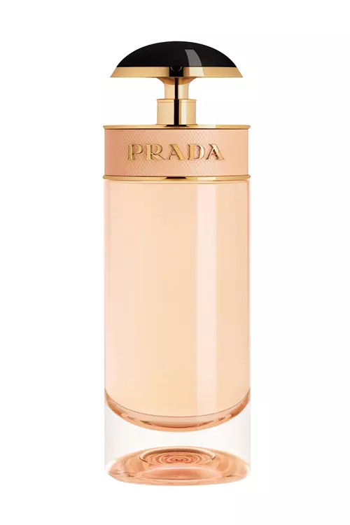 Candy, Prada, 320 lei, 50 ml. Amestecata de Daniela Andrier, noua formula contine mosc alb, benzoina, caramel, note citrice si flori orientale.
