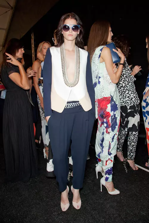 Diane von Furstenberg backstage (12)