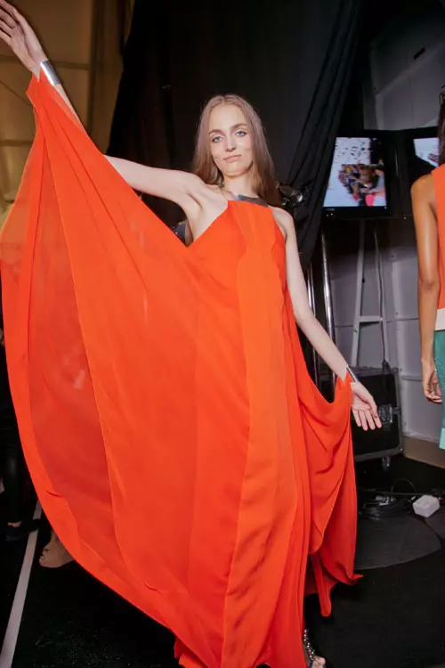 Diane von Furstenberg backstage (77)