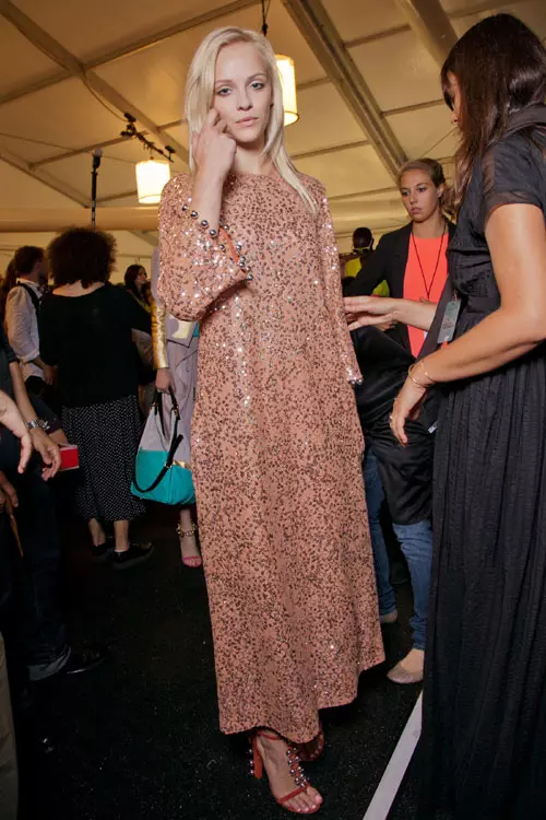 Diane von Furstenberg backstage (79)