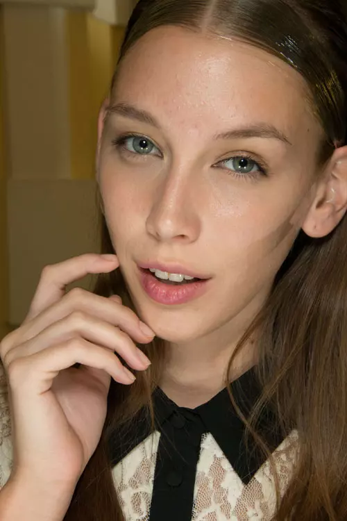 Amaya Arzuaga backstage (1)