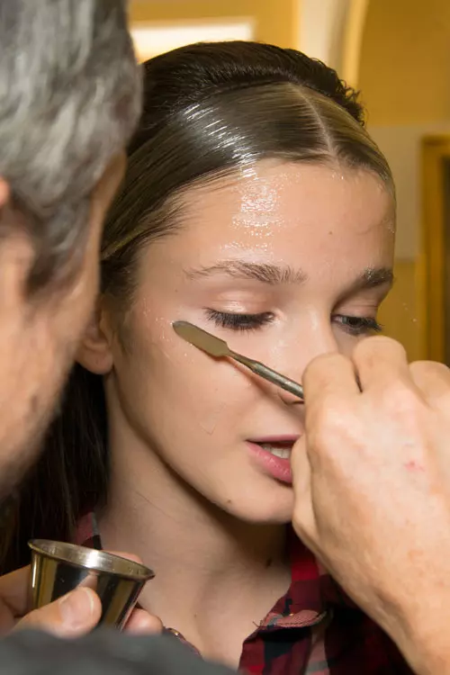 Amaya Arzuaga backstage (6)