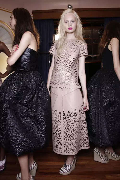 Giles backstage (27)