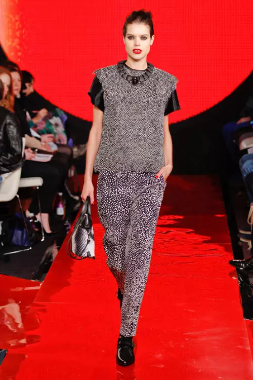 Holly Fulton (19)