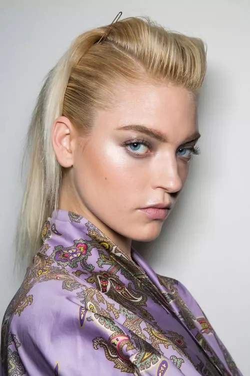 Etro backstage (1)