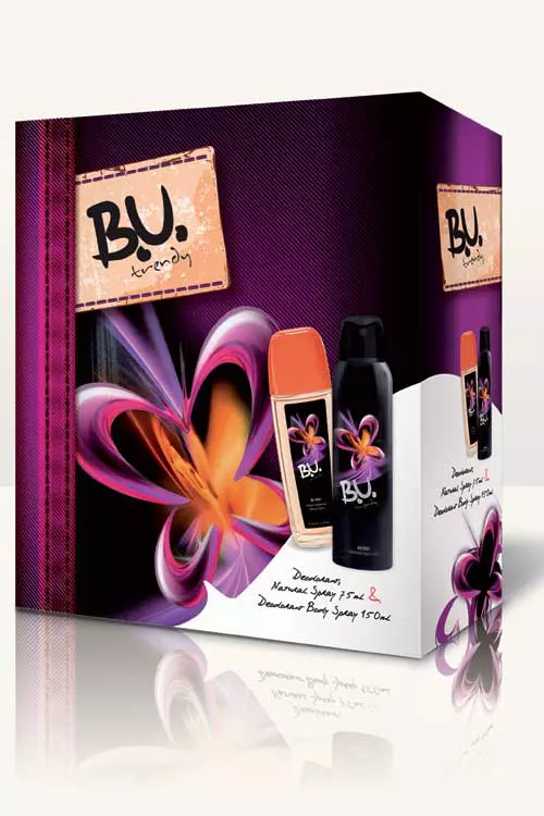 Set Trendy, B.U., 24 lei. Contine natural spray si deo body spray.