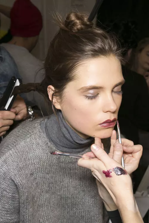 Derek Lam backstage (1)