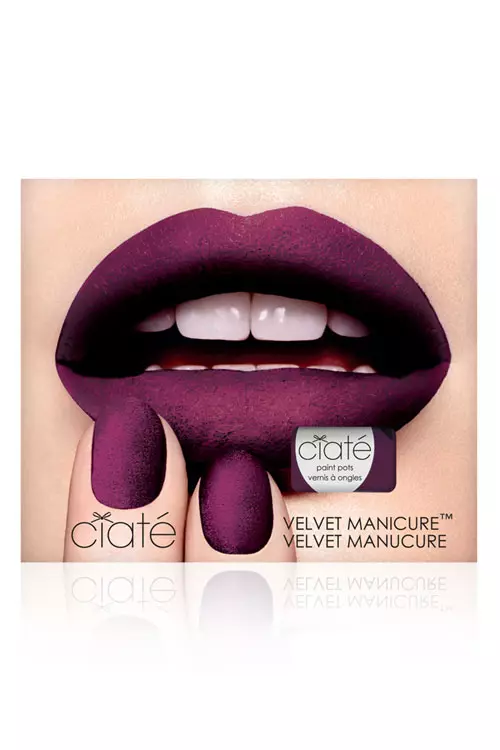 Set Velvet Manicure Ciate, nuanta Berry Poncho, exclusiv in magazinele Sephora, 99 lei.