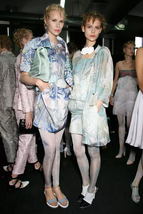 Emporio Armani backstage (1)